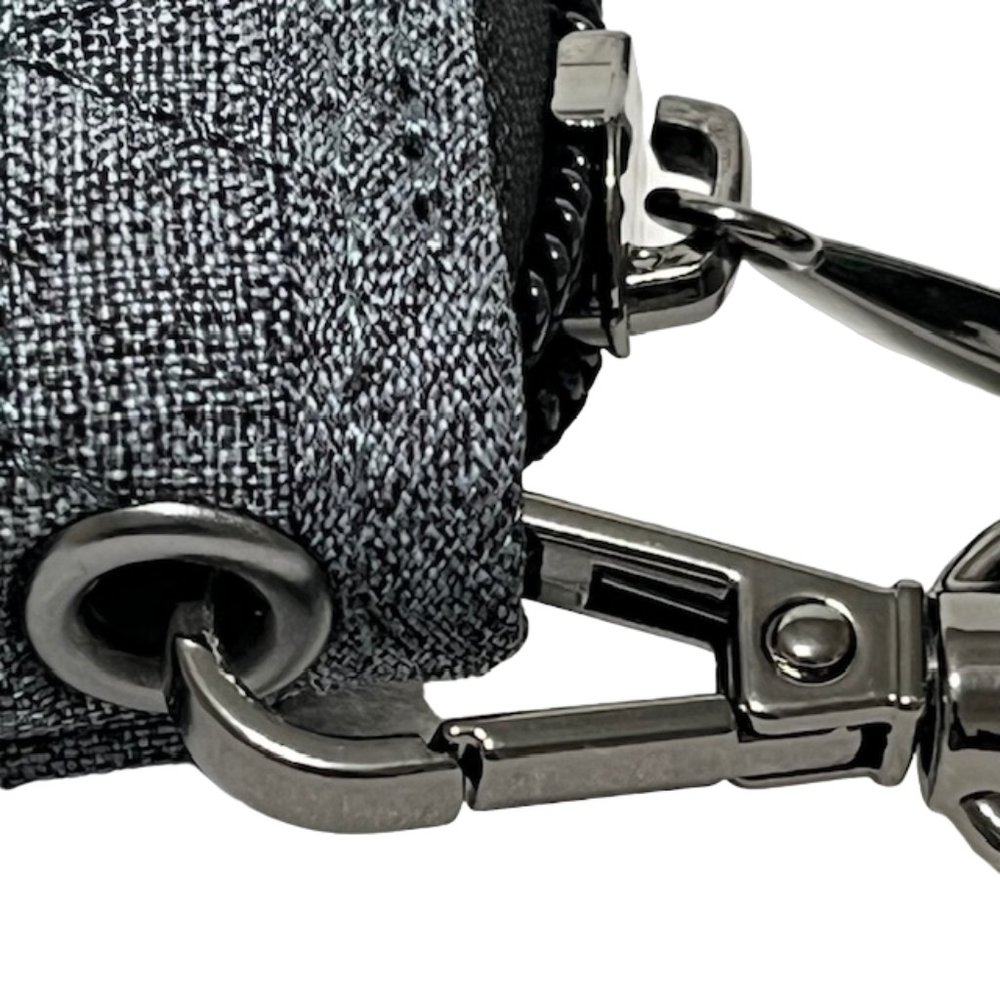 LUG Rodeo RFID-Protected Gray Quilted Wristlet - Picture 12 of 16